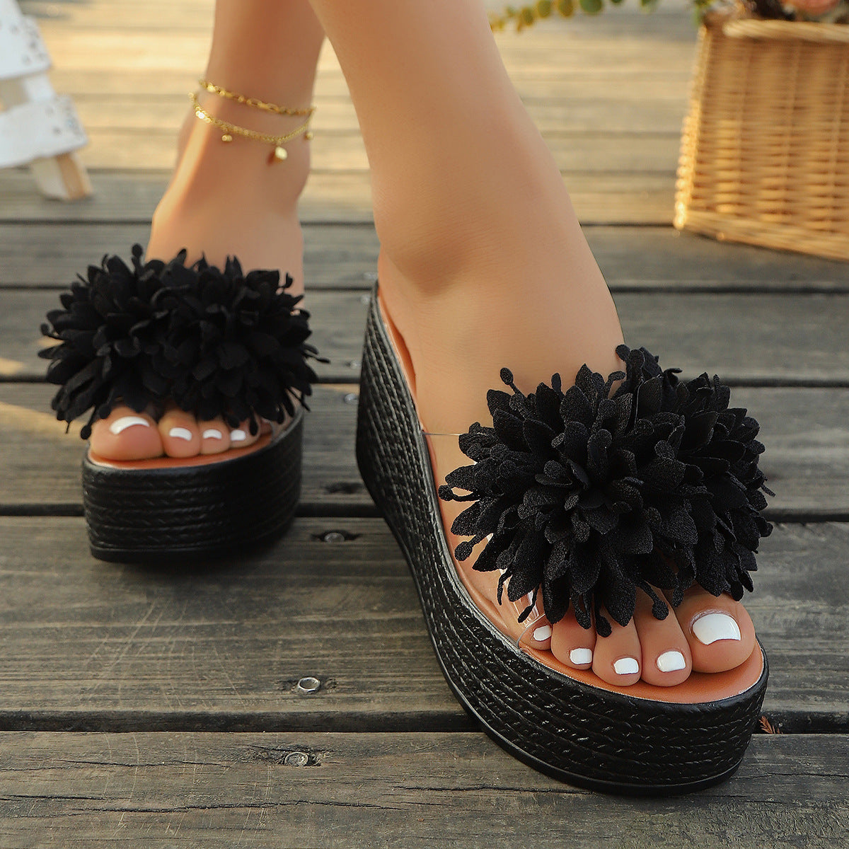 Damen Plateau-Sandalen mit floralem Applikationsdesign