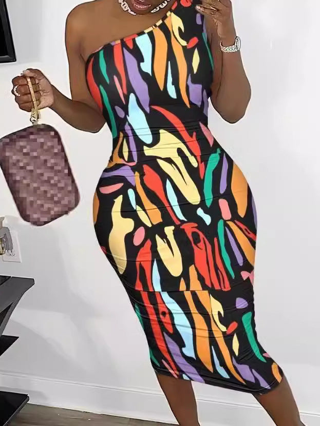 Damen Figurumspielendes Kleid mit eindrucksvollem Grafikmuster und asymmetrischem Schnitt