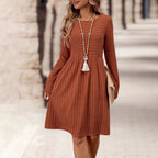 Damen Strickkleid mit Langen Ärmeln und Schmeichelndem Taillenschnitt R&B
