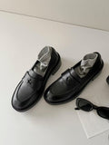 Damen Loafers aus hochwertigem Leder mit modischem Sternen-Detail und bequemer Sohle R&B