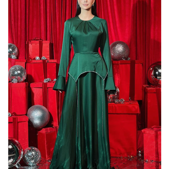 Damen Elegantes Abendkleid mit fließendem Schnitt und hochwertigen Details R&B