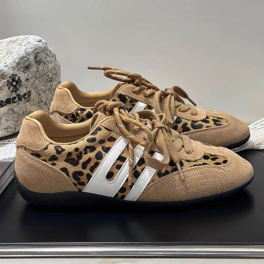 Damen Sportliche Sneakers aus hochwertigem Wildleder mit atmungsaktiver Sohle R&B