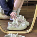Damen Sneakers mit floralen Applikationen und innovativem Komfortfunktionsdesign R&B