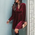 Damen elegantes Samtkleid mit tiefem V-Ausschnitt und Puffärmeln R&B