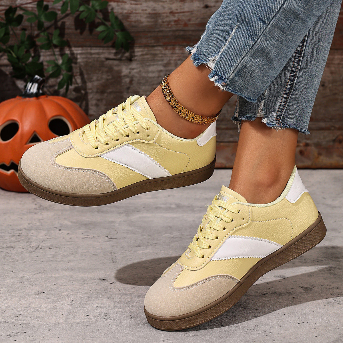 Damen Sportliche Sneaker im Retro-Design R&B