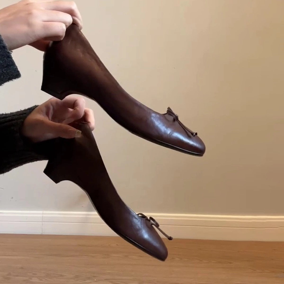 Damen elegante Ballerinas mit stabiler Sohle und dekorativem Schleifenakzent R&B