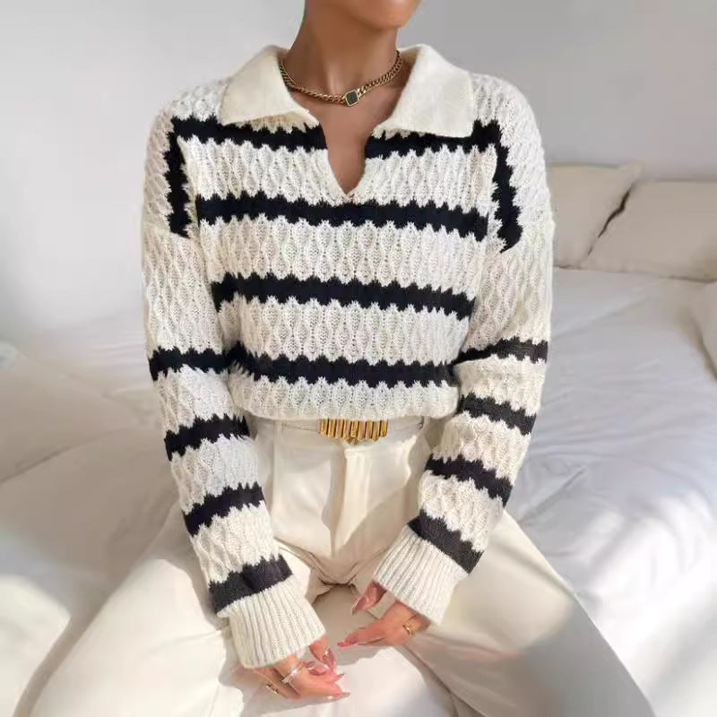 Damen Strickpullover im lässigen Stil mit strukturiertem V-Ausschnitt und hellen Akzenten R&B