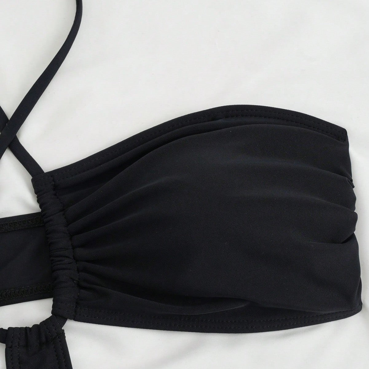 Damen Badeanzug mit verführerischem Cut-Out Design R&B