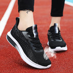 Damen Lauf-Sneaker mit atmungsaktiver Obermaterialstruktur und dämpfender Sohle R&B