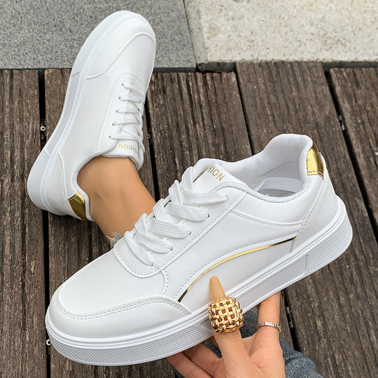 Damen Modische Sneaker mit eleganter Metallapplikation R&B