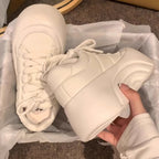 Damen Sneaker mit innovativer dämpfender Sohle und stylishen Details