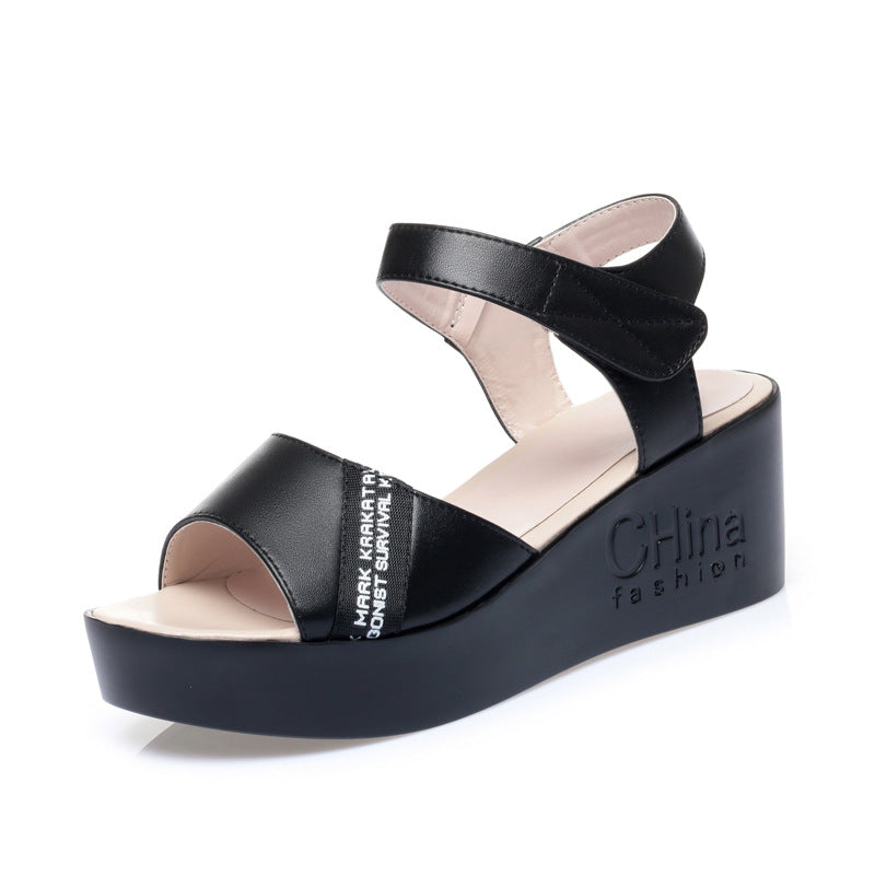 Damen Wedge-Sandaletten mit elegantem Riemendesign und komfortablem Fußbett R&B