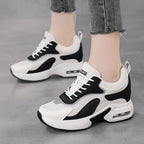 Damen nan dynamischer Retro-Sneaker mit sichtbarer Fersen-Dämpfung, strukturiertem Mesh-Obermaterial und Zuglasche R&B