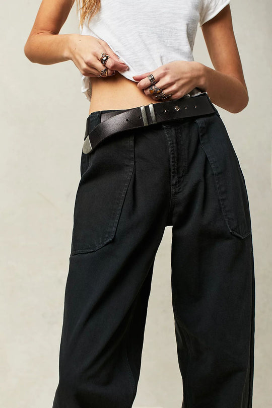 Damen Weite Jeans mit Gürtel und praktischen Taschen