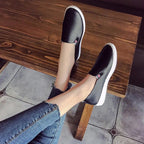 Damen komfortable Slip-On Schuhe mit perforiertem Obermaterial
