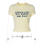Damen Kurzes Statement T-Shirt mit Rundhalsausschnitt R&B