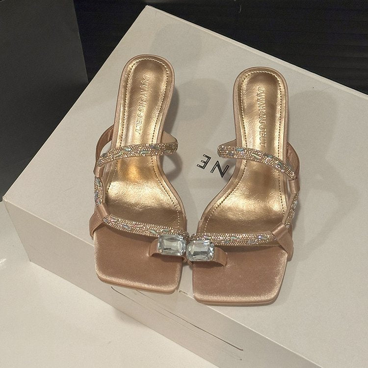 Damen elegante Riemchen-Sandalen mit funkelndem Akzent und komfortablem Absatz R&B