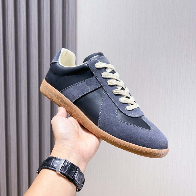 Damen modische Sneakers aus hochwertigem Wildleder mit sportlichem Akzent von R&B