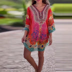 Damen Strandkleid Im Farbenfrohen Boho-Stil mit Verspieltem Design und Tiefem V-Ausschnitt R&B