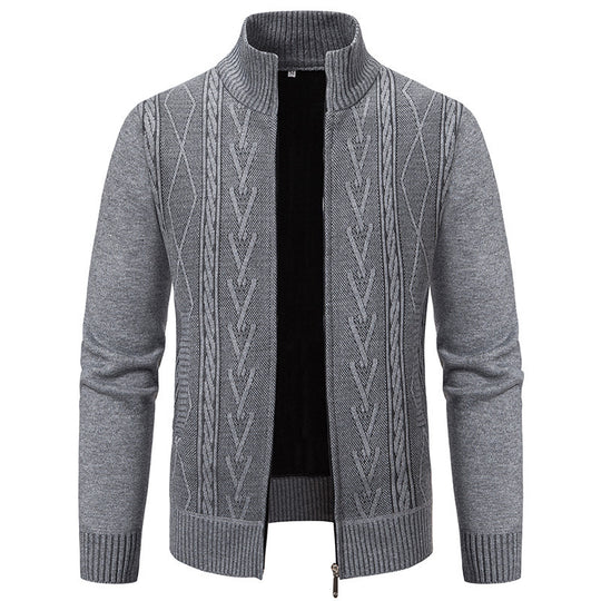 Herren Strickjacke mit modernem Zopfmuster und hohem Stehkragen R&B