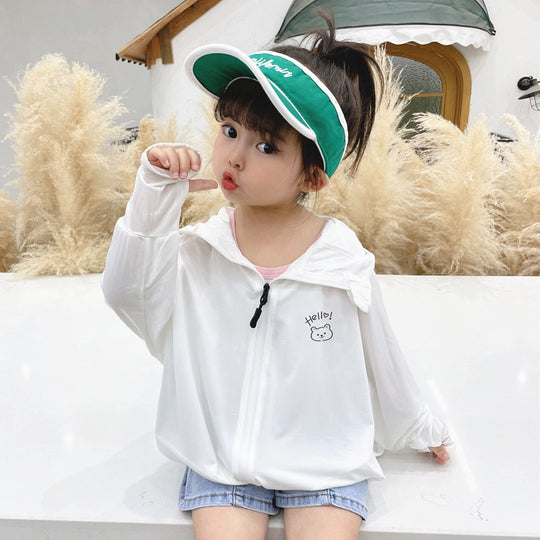 Unisex nan ultraleichte Kinder-Sonnenschutzjacke mit Kapuze, Reißverschluss, Meshfutter und Bärenstickerei  R&B