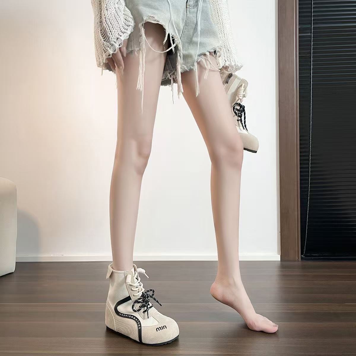 Damen High-Top Sneakers mit innovativer Schnürung und Reißverschluss