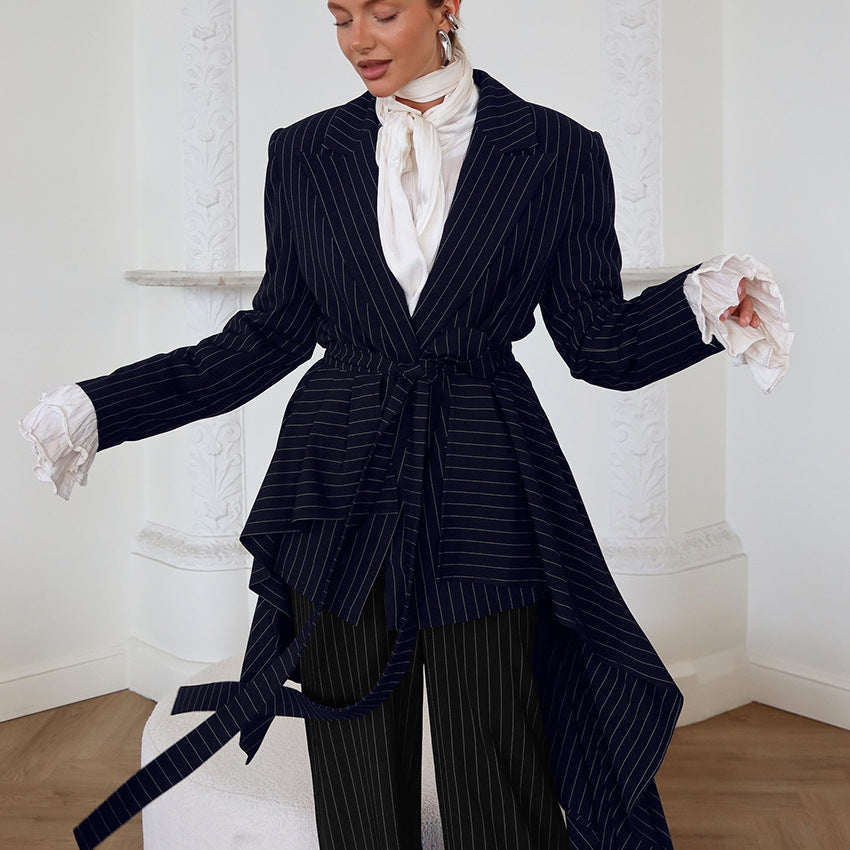 Damen Elegante taillierte Blazerjacke mit asymmetrischem Schnitt und Gürtel R&B