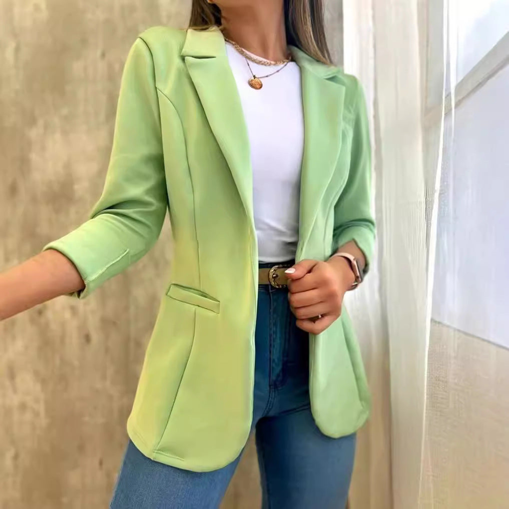 Damen eleganter Blazer mit tailliertem Schnitt und praktischen Taschen