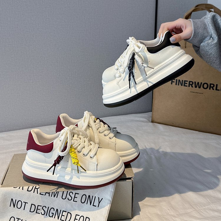 Damen Modische Sneakers mit robustem Sohlenprofil und innovativem Schnürsystem R&B