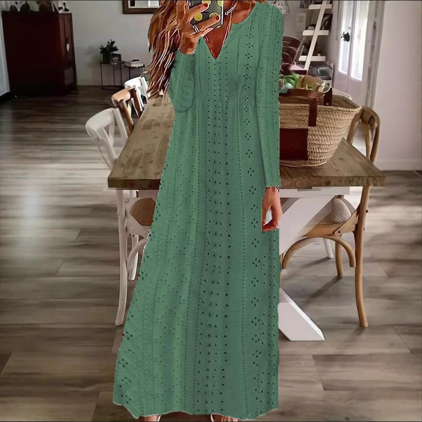 Damen Maxikleid mit filigranem Lochmuster und V-Ausschnitt R&B