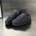 Damen Chunky Sneakers aus hochwertigem Wildleder mit bequemem Fußbett und rutschfester Sohle R&B