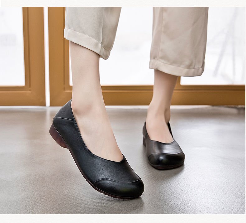 Damen bequeme Slipper mit halbhohem Absatz und eleganter Form R&B