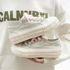 Damen Plattform Sneakers mit hochwertigem Canvas-Obermaterial und elastischen Schnürsenkeln