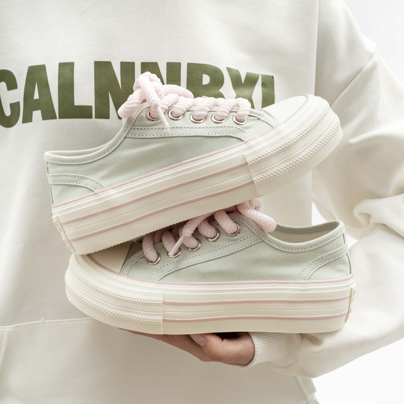 Damen Plattform Sneakers mit hochwertigem Canvas-Obermaterial und elastischen Schnürsenkeln