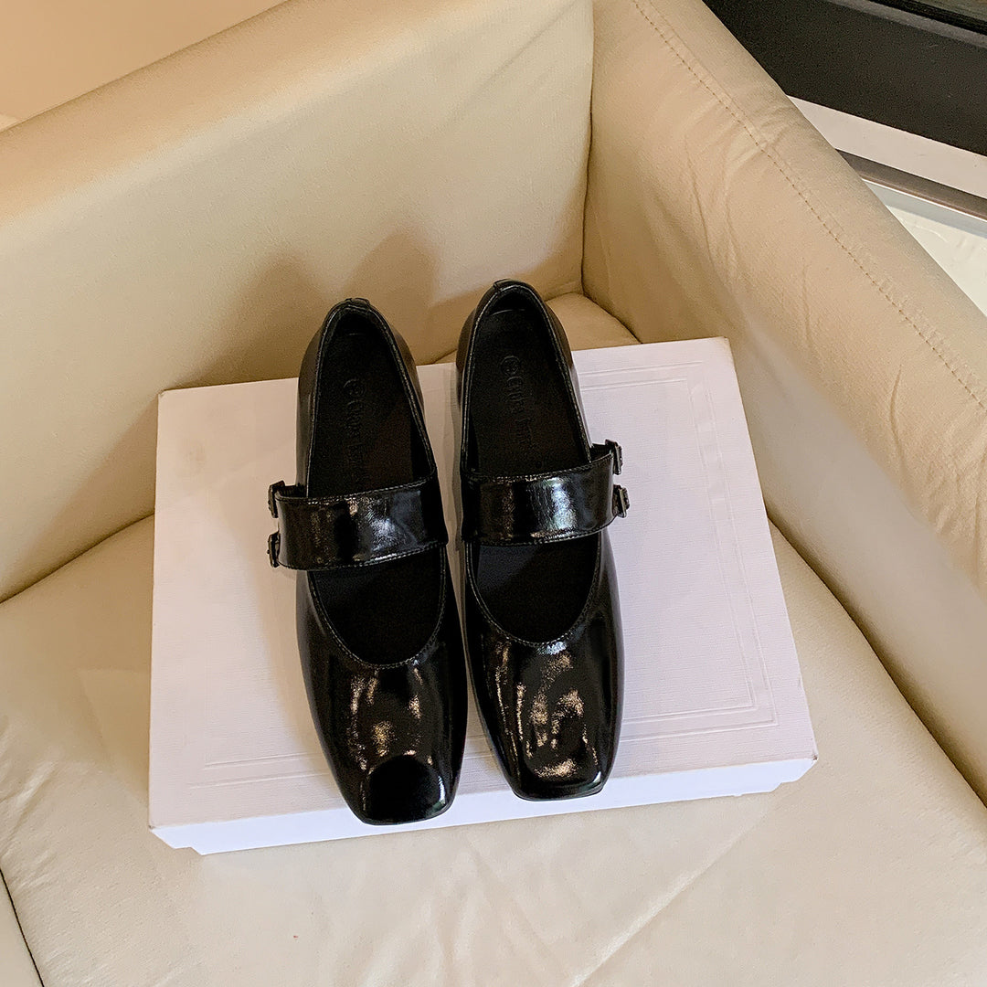 Damen Ballerina-Schuhe mit elegantem Riemenschluss und glänzender Oberfläche R&B