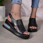 Damen Atmungsaktive Sandalen mit floralem Lochdesign R&B
