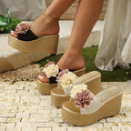 Damen Wedge-Pantoletten mit dekorativer Blumenapplikation und rutschfester Sohle