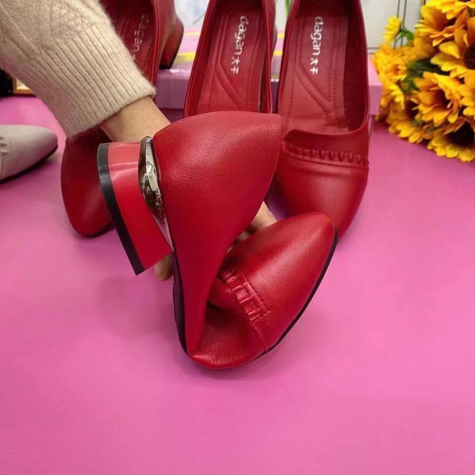 Damen elegante Ballerinas mit modischem Absatz und dezentem Design R&B