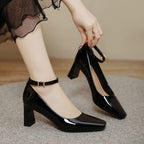 Damen elegante Slingback-Pumps mit robustem Blockabsatz und raffiniertem Riemen