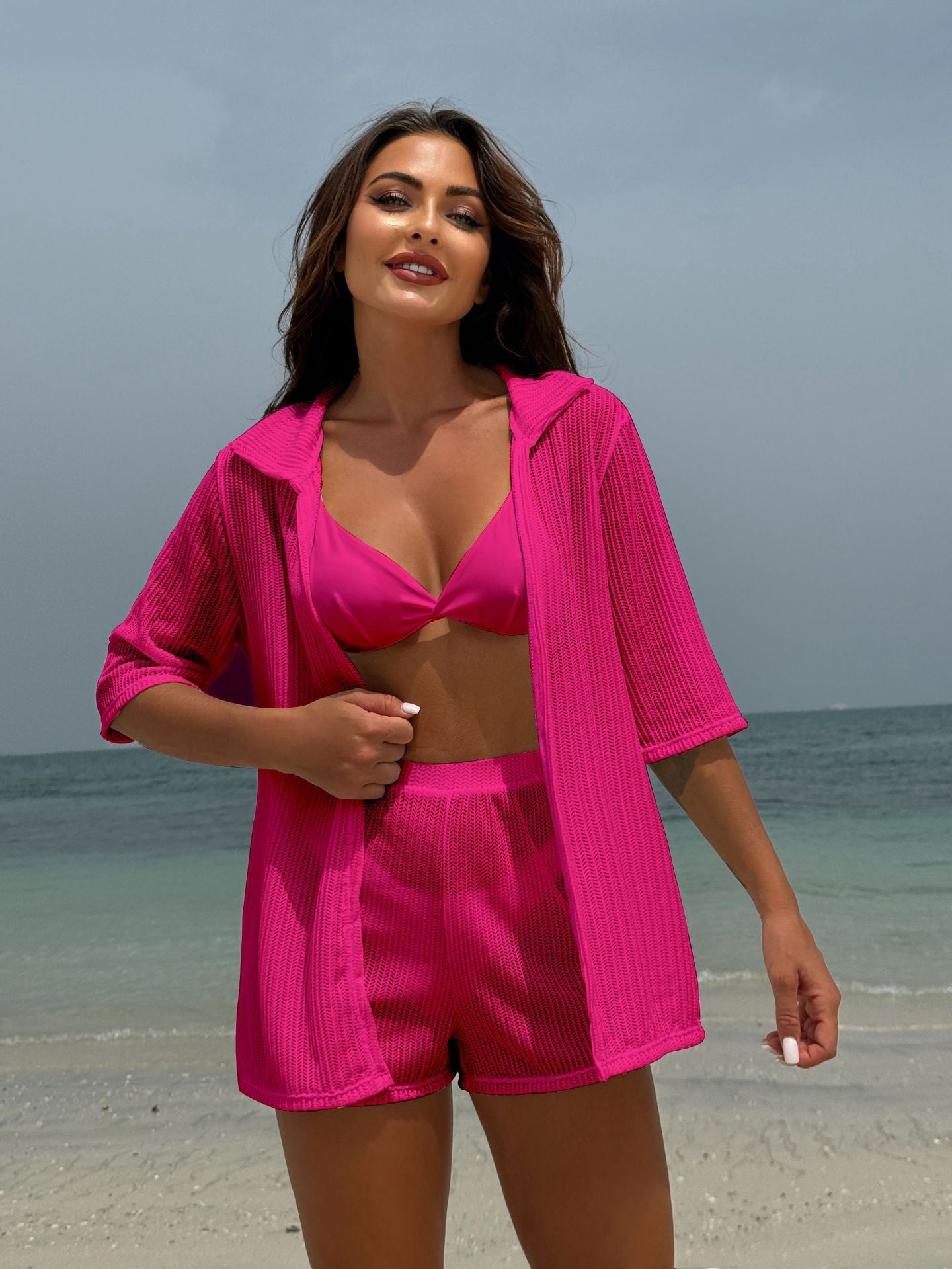 Damen lässiges Strand-Outfit mit offener Robe und Shorts R&B