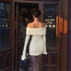 Damen Minikleid mit Off-Shoulder Design und dekorativen BindR&Bändern R&B