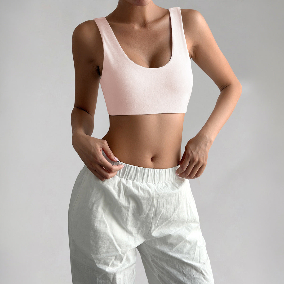 Damen Sport-Bustier mit bequemen breiten Trägern und elastischem Schnitt R&B