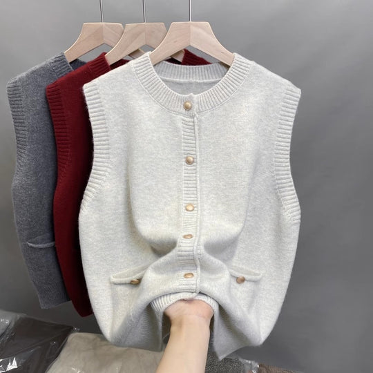 Damen Strickweste mit Knopfdetails und seitlichen Taschen R&B