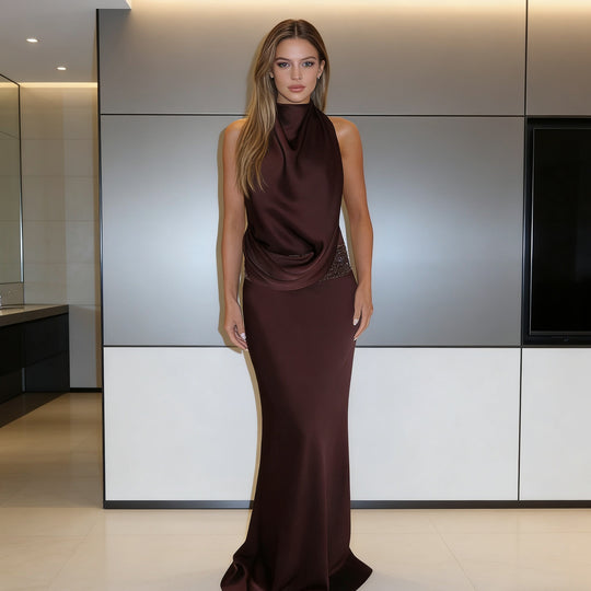 Damen Elegantes und fließendes Abendkleid mit hohem Kragen R&B