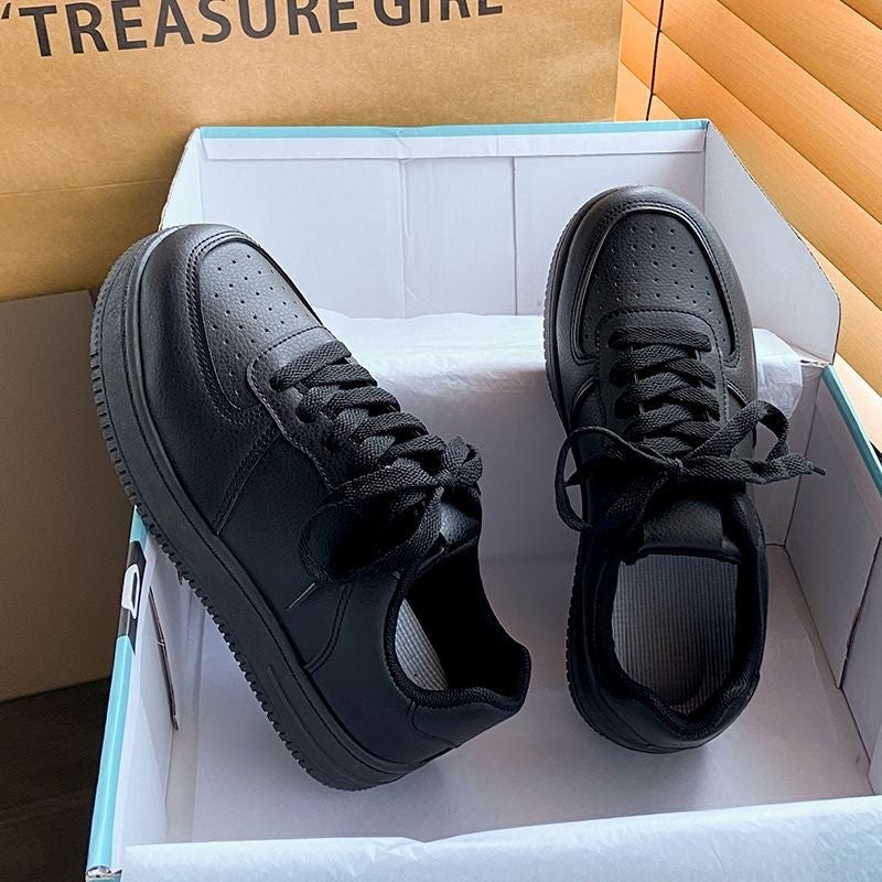 Damen Sneaker im minimalistischen Design mit atmungsaktiver Oberfläche
