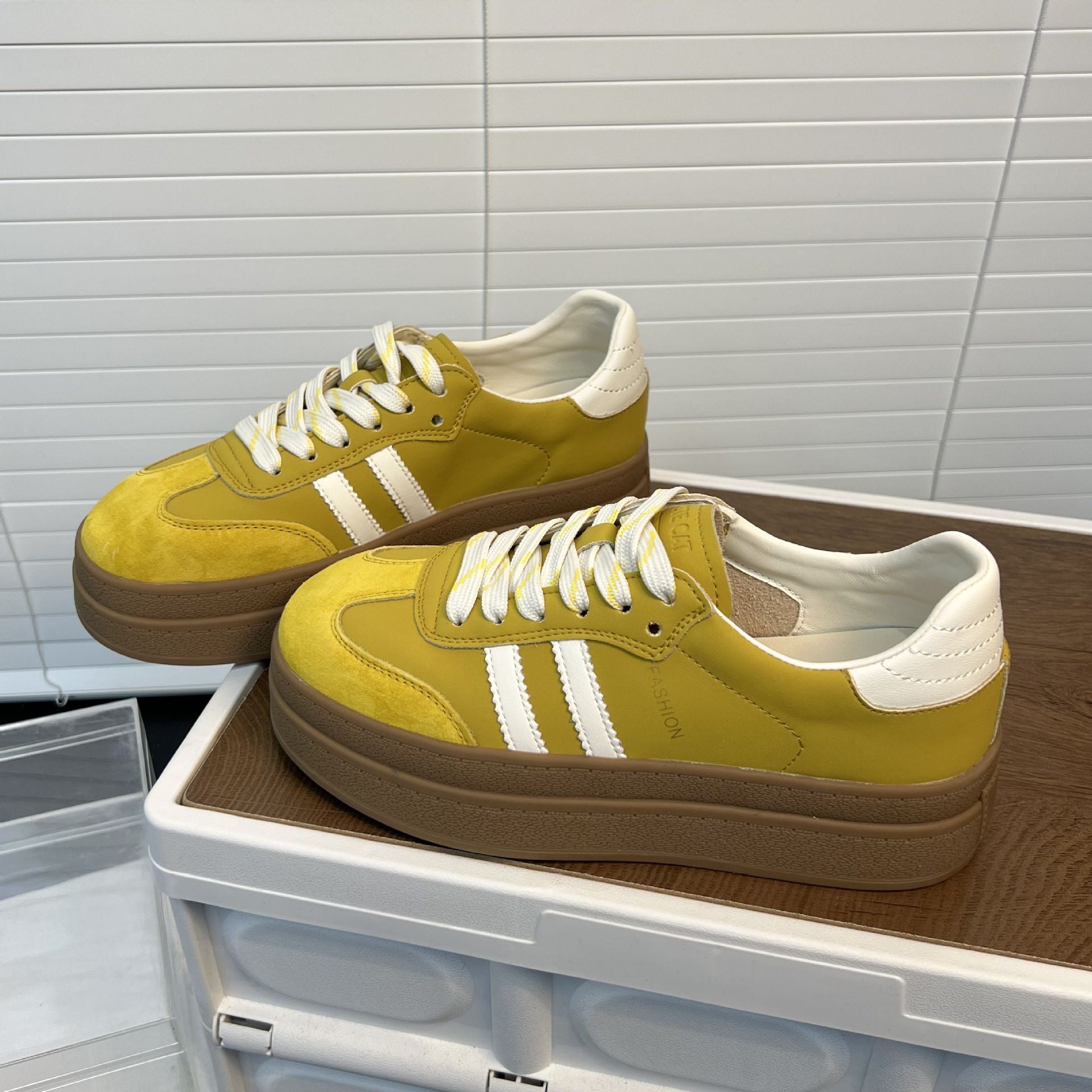 Damen Chunky Sneakers mit modischer Plateau-Sohle und atmungsaktiver Obermaterialstruktur R&B