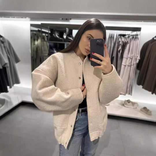 Damen Oversized Wolljacke im schlichten Design R&B