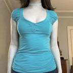 Damen figurbetontes Kurzarmshirt mit Puffärmeln und geschlossenen Knöpfen R&B