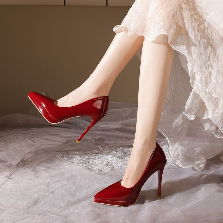 Damen elegante Lackpumps mit spitz zulaufender Silhouette und hohem Absatz R&B