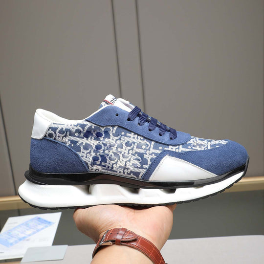 Damen Sportliche Sneakers mit innovativer Oberflächenstruktur und ergonomischer Dämpfung R&B